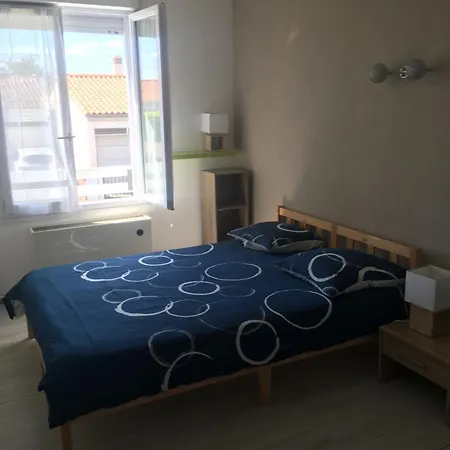 Maison Avec Jacuzzi بيت للعطل *
