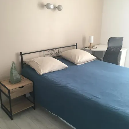 Holiday home Maison Avec Jacuzzi Saintes