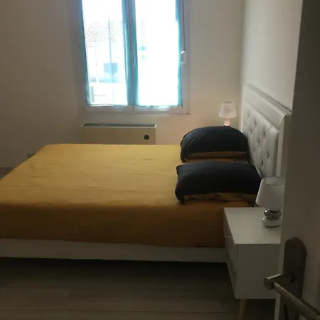 Maison Avec Jacuzzi * Saintes